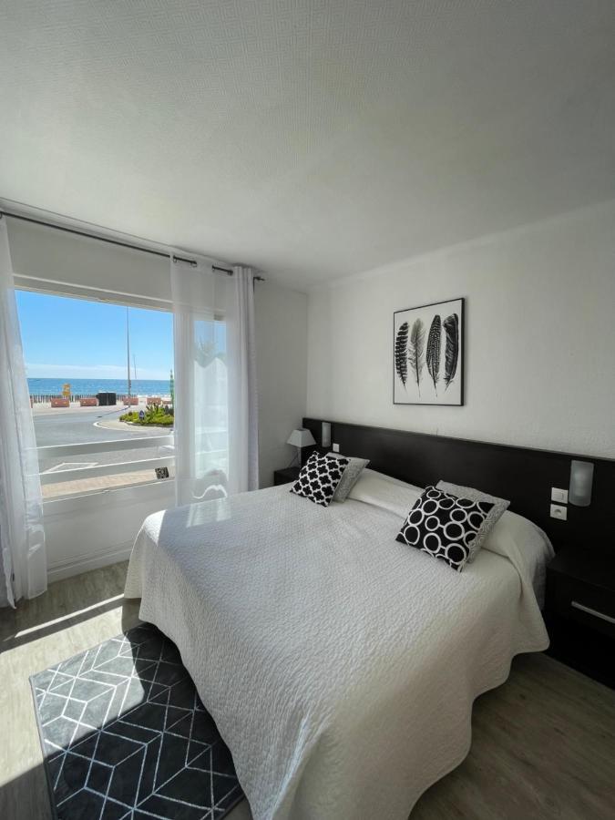Le Grand Large Bord De Mer Hotel & Appartements パラヴァ・レ・フロ エクステリア 写真