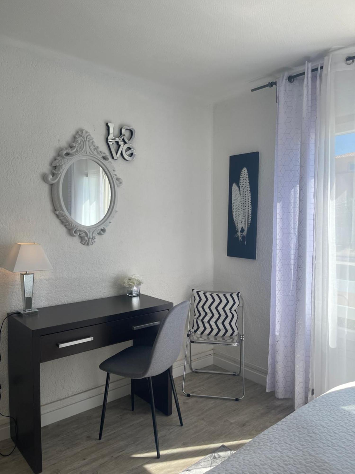 Le Grand Large Bord De Mer Hotel & Appartements パラヴァ・レ・フロ エクステリア 写真